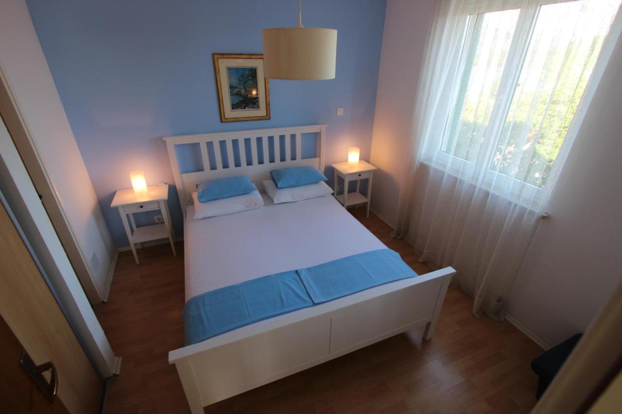 Apartments Chiara Lumbarda Zewnętrze zdjęcie
