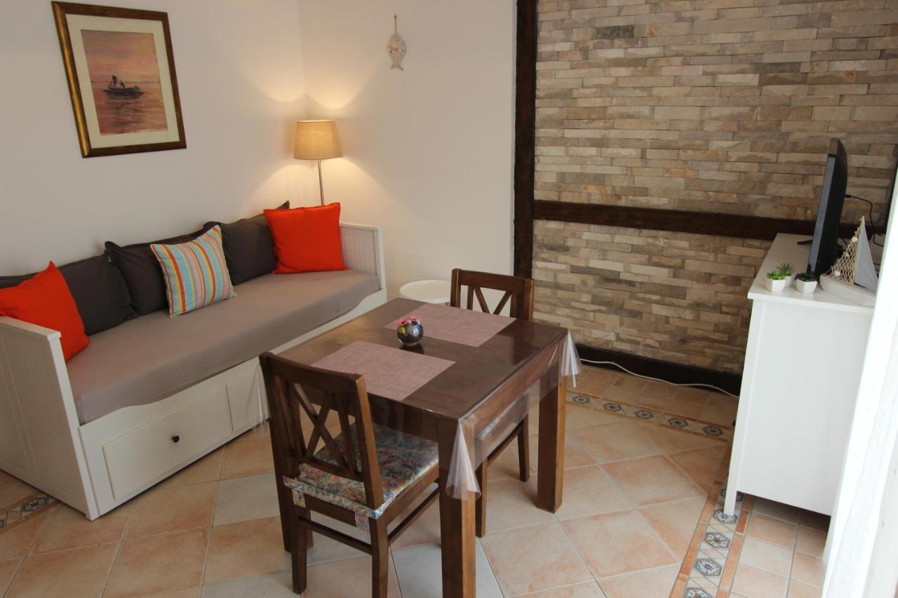 Apartments Chiara Lumbarda Zewnętrze zdjęcie