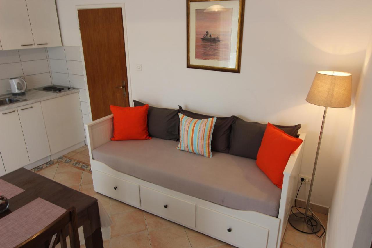 Apartments Chiara Lumbarda Zewnętrze zdjęcie