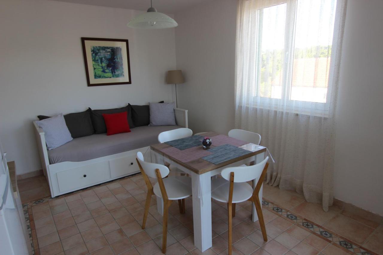 Apartments Chiara Lumbarda Zewnętrze zdjęcie
