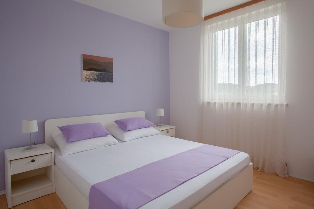 Apartments Chiara Lumbarda Zewnętrze zdjęcie